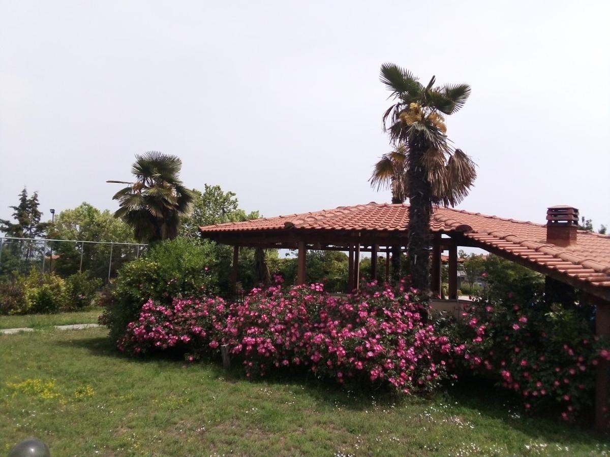 Villa Anna Leptokaryá Buitenkant foto