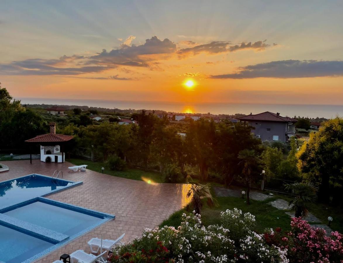 Villa Anna Leptokaryá Buitenkant foto