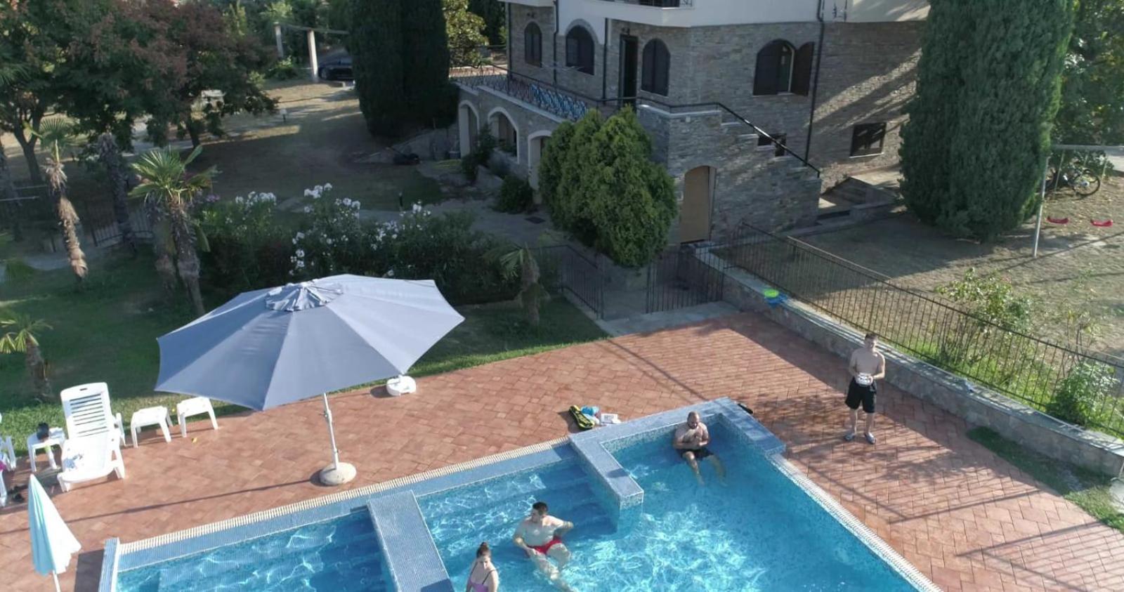 Villa Anna Leptokaryá Buitenkant foto